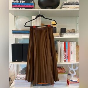 Oak + Fort Pleated Brown Midi Skirt